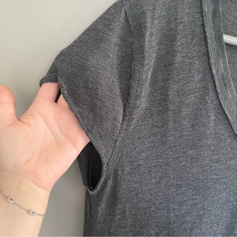 FREE PEOPLE | Grey V-neck Relaxed Fit Casual T-shirt | Size XS | Light Fabric - Picture 8 of 13